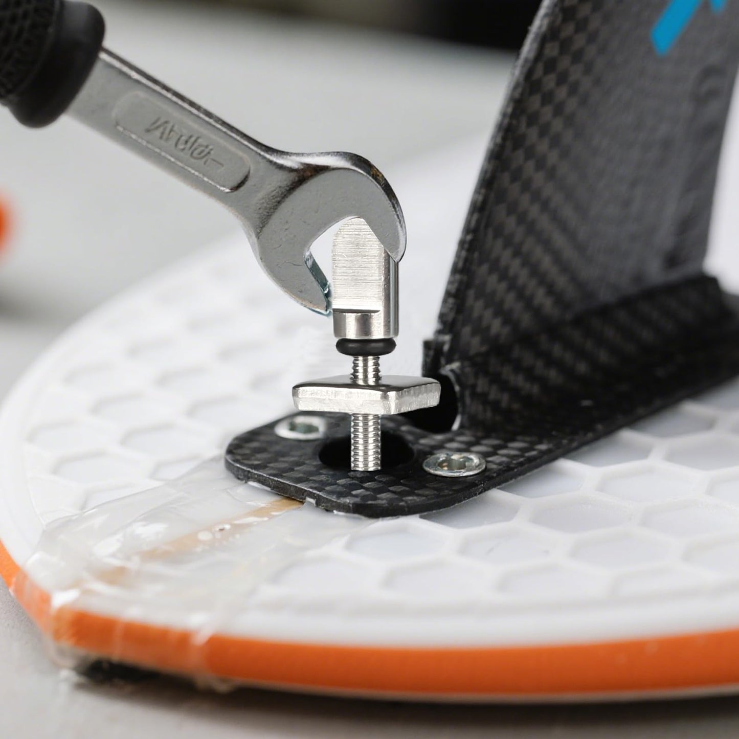 KUFUNG Surfing Accessories Set of 6 – Stainless Steel Fin Screws for Surfboards, Longboards, Paddleboards, and SUPs